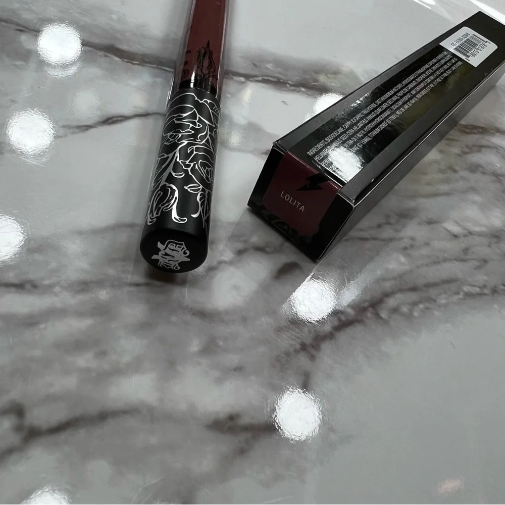 KVD Beauty Everlasting Liquid Lipstick Lolita